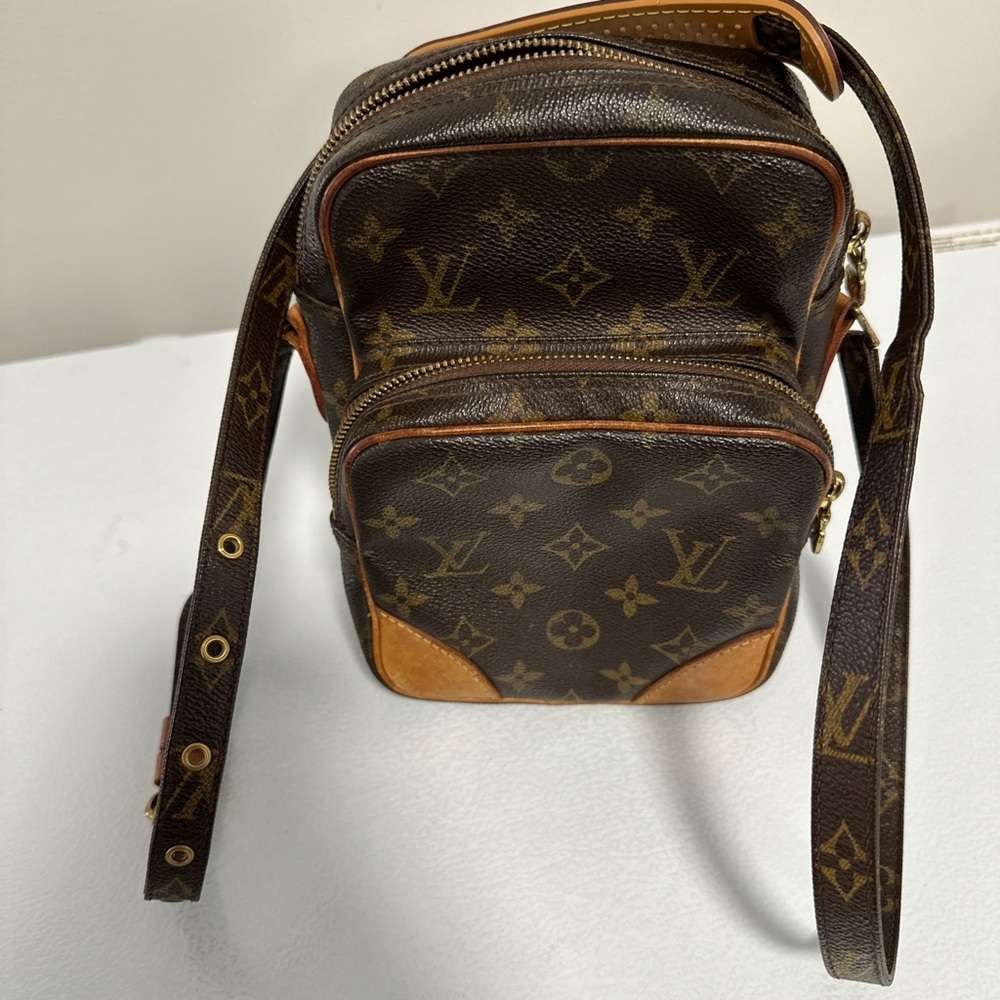 Authentic Louis Vuitton Amazone bag